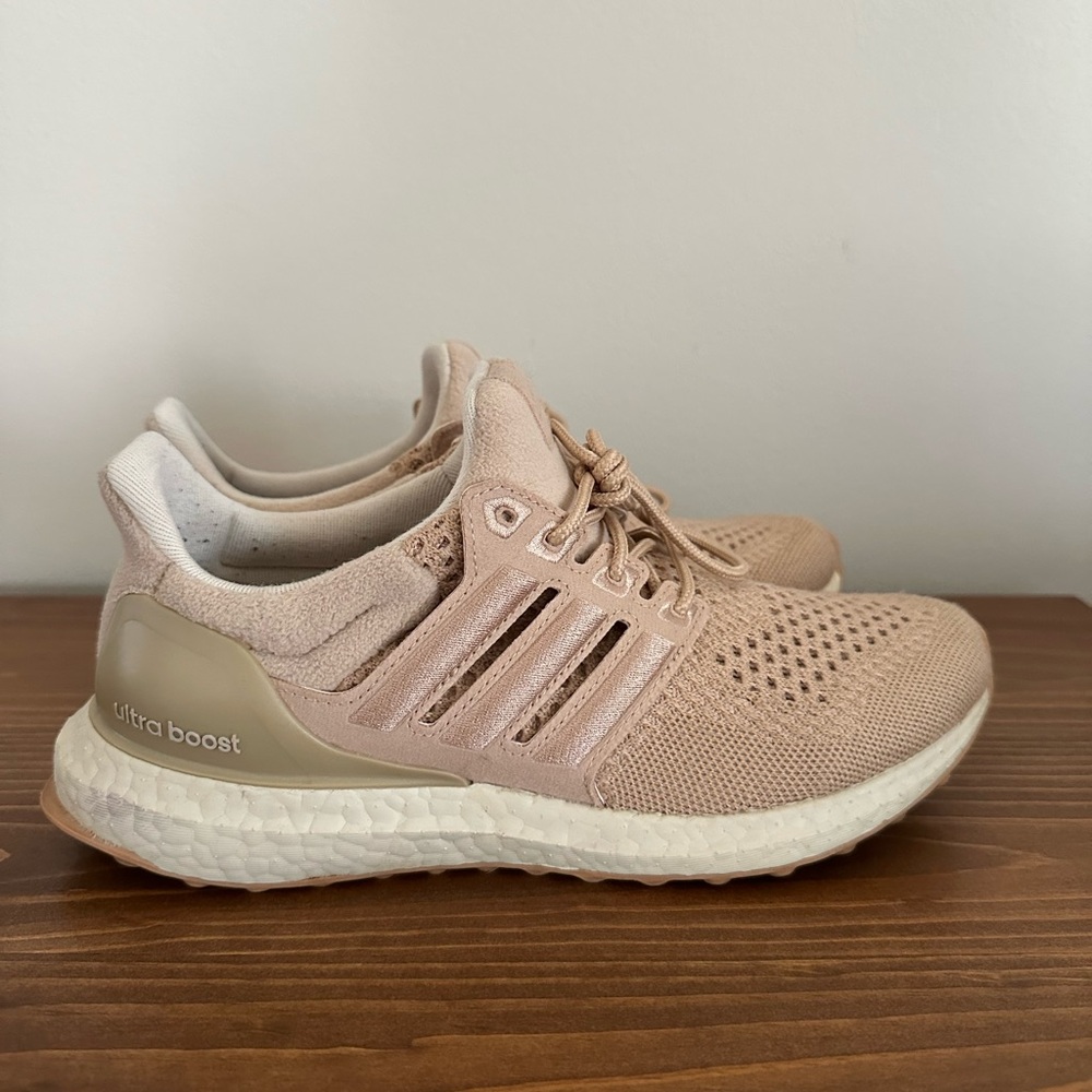 Adidas Ultraboost 1.0 Magic Beige - Picture 2 of 10